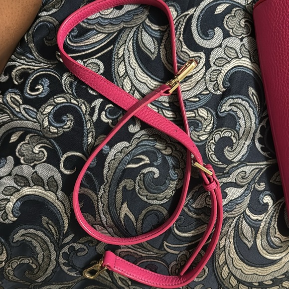 Bag and wallet together very clean no stains rips or tears